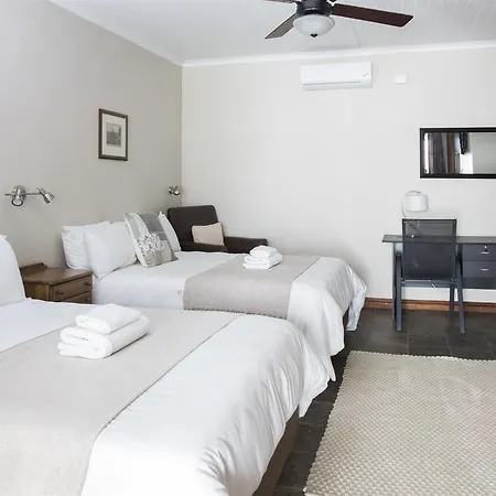 Queen Manor Boutique Guest House Graaff Reinet Exterior photo